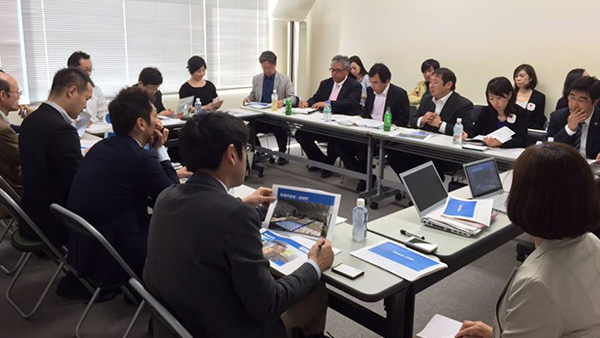 JPF開催記者懇談会にて、熊本地震のJPF/NGO対応について、メディア関係者と支援の課題を共有 ©JPF