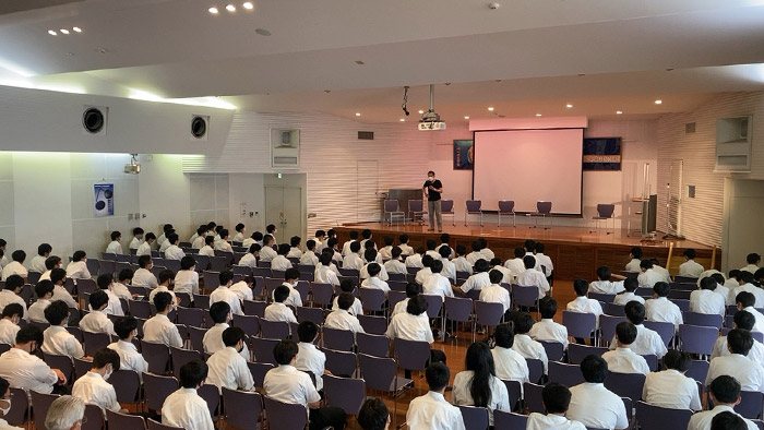 城北埼玉高等学校（埼玉県川越市）：2022年9月1日（木） 村尾信尚 関西学院大学教授／JPF顧問の講演