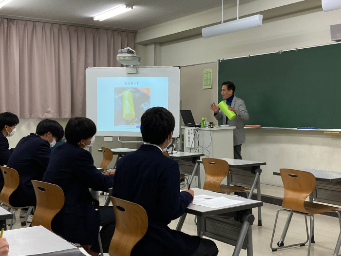 専修大学松戸高等学校（千葉県松戸市）：2022年11月24日（木） 村尾信尚関西学院大学教授／JPF顧問の基調講演