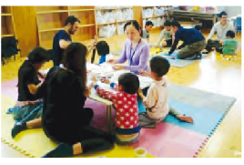 親子カフェの様子 &copy;MdM<span id=