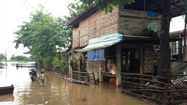 パアン市内浸水の様子。道路が水没©AAR