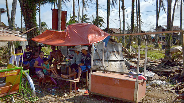フィリピン台風ハグピート被災者支援