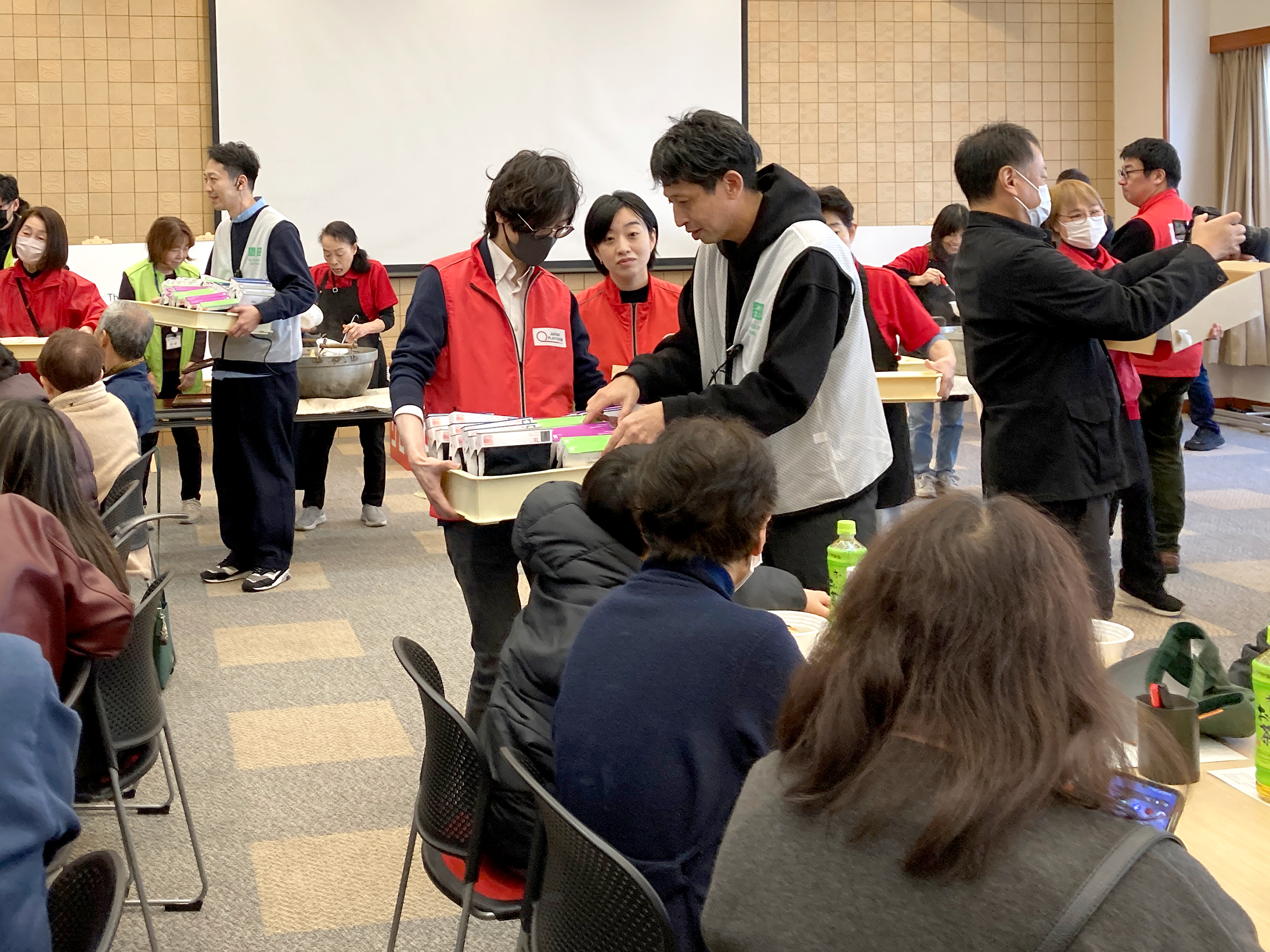 当日は珠洲から能美に避難されている多くの市民の皆さんが集まってくださいました／石川県能美市／2025.12.06 ©ユニクロ<span id=