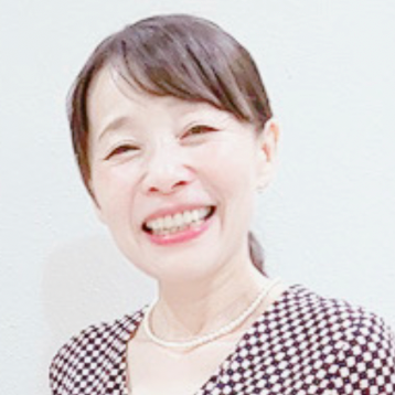 小林里香