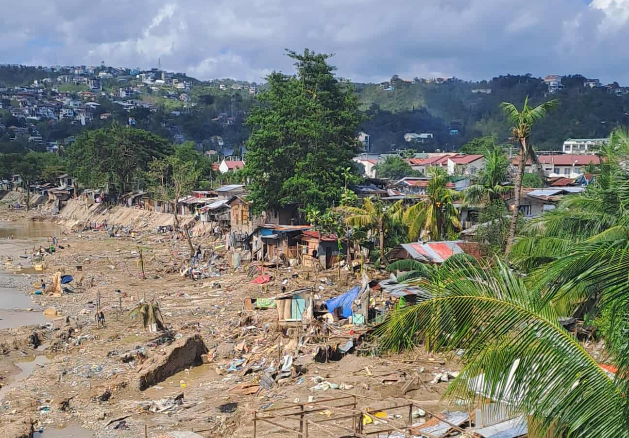 写真で見る被害の状況と緊急支援
