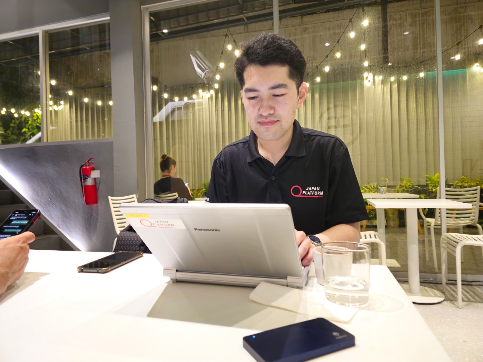 a2network株式会社　モバイルWiFiの無償貸与