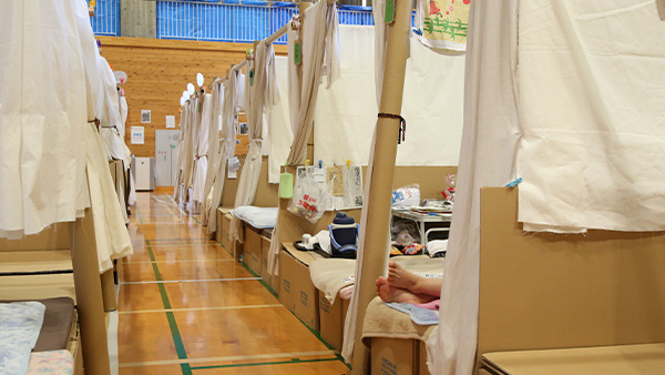 BHNが活動する益城中央小学校避難所 cJPF