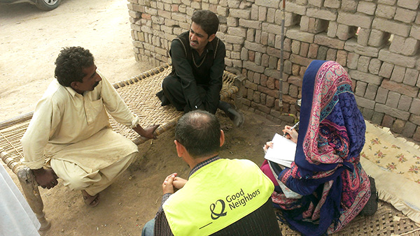 パキスタン水害被災者支援2014