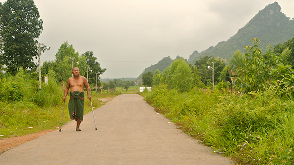 障害者のためにリノベーションした歩行道路 ©JPF