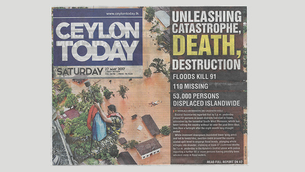 洪水の状況を伝える現地の新聞 CEYLON TODAY2017年5月24日付け1面 ©PARCIC