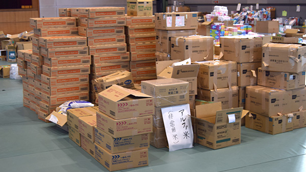 10. Supporting items gathered for affected people / 11th July Ehime ©JPF