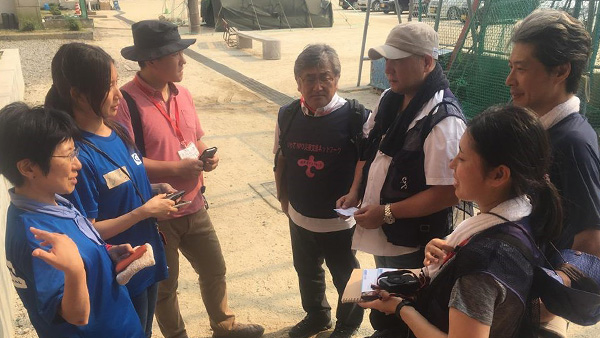 35. 西予市野村小学校での支援者間の情報交換 西日本豪雨被災者支援 2018年7月19日 cJPF