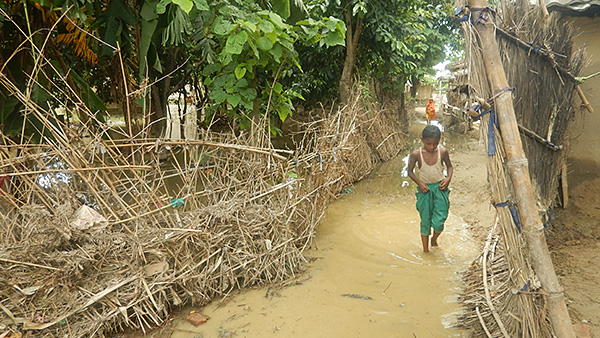 Village devastated by the flood ©SVA