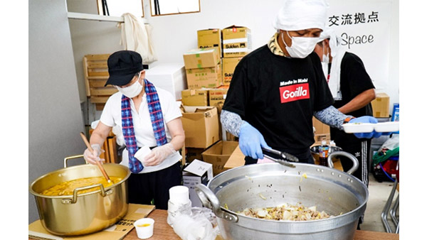 交流拠点で炊き出しを実施（佐賀県大町町）©PBV