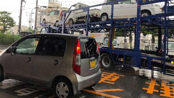 貸出用の車両が到着 ©JCSA