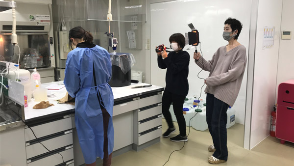 教材用の動画撮影の様子 ©JPF