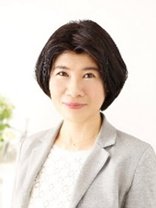 桑名 恵 氏